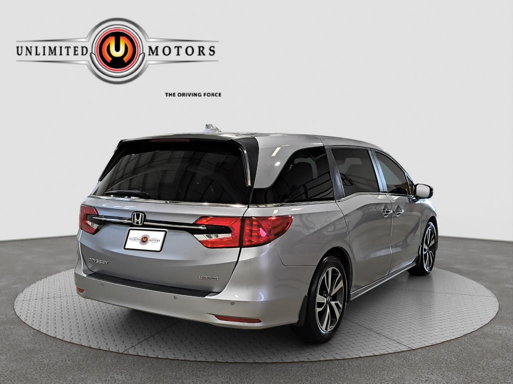 Photo 4 of this Honda Odyssey