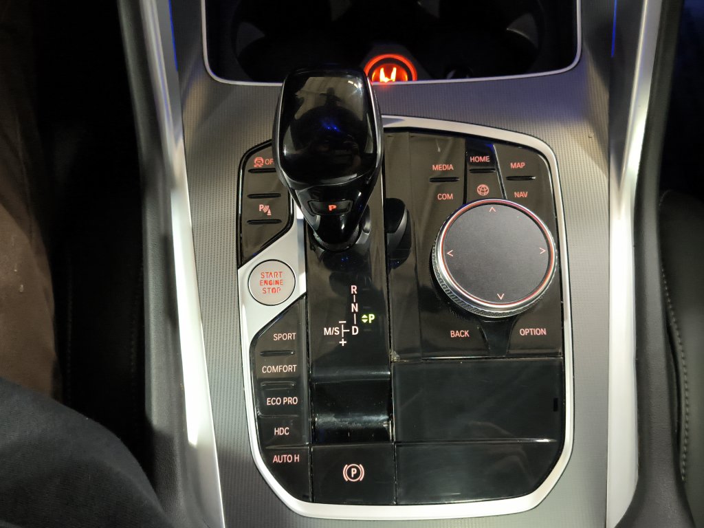 Photo 10 of this BMW X6