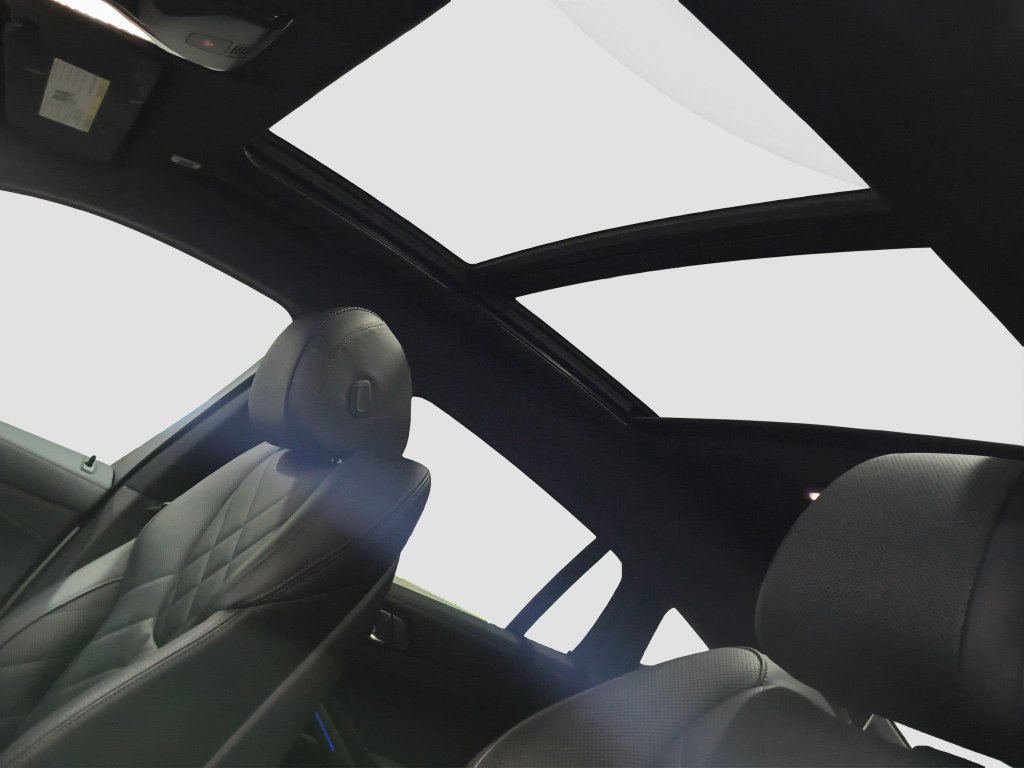 Photo 11 of this BMW X6