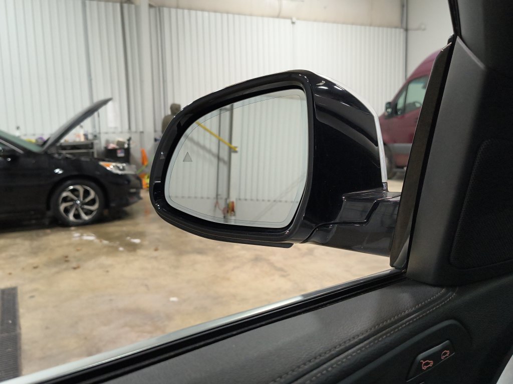 Photo 21 of this BMW X6