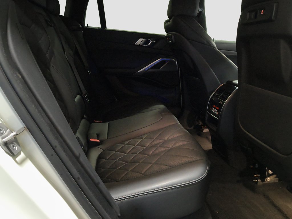 Photo 25 of this BMW X6