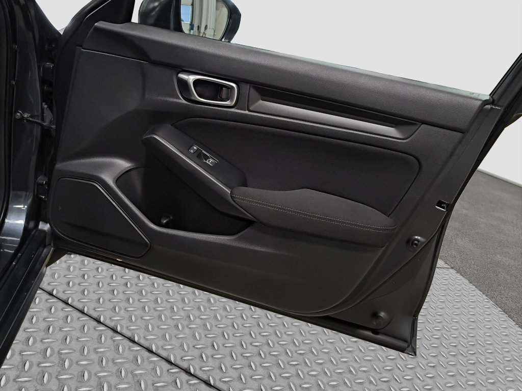 Photo 22 of this Honda Civic Hatchback