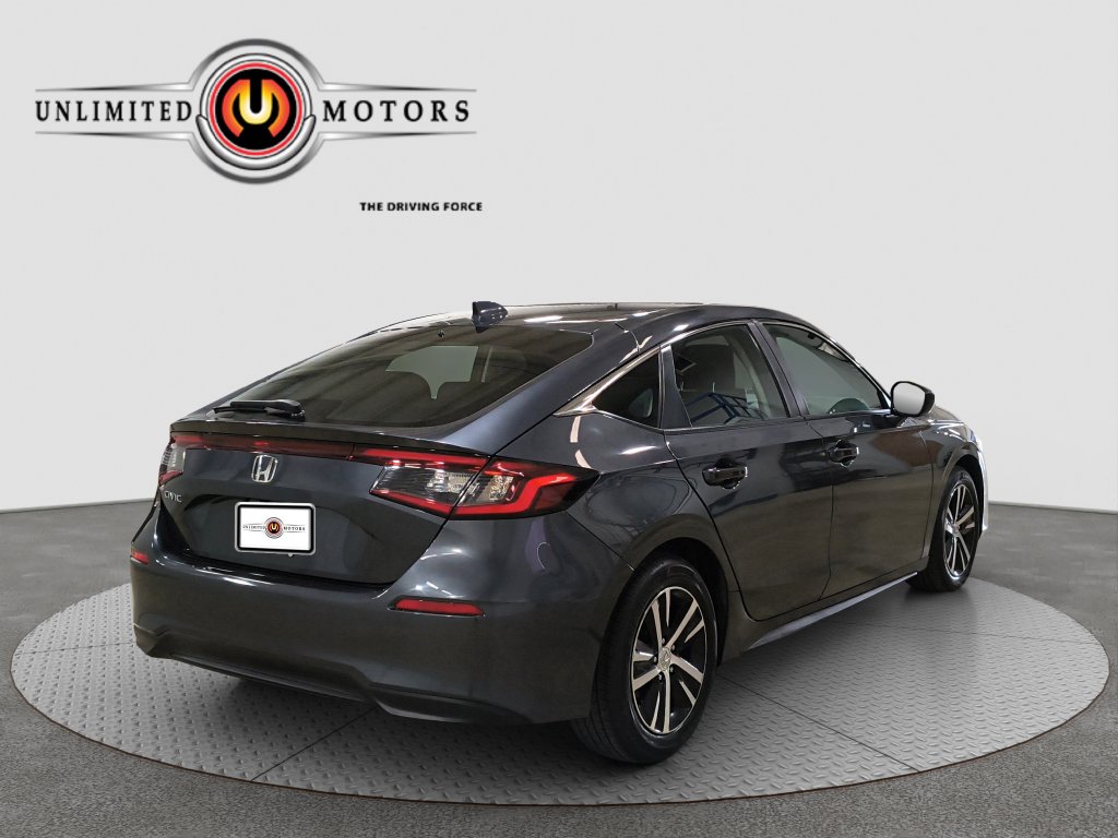 Photo 4 of this Honda Civic Hatchback