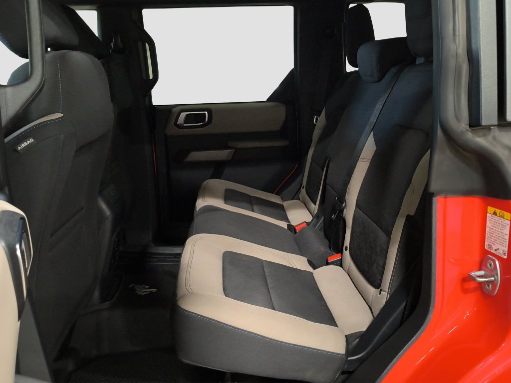 Photo 10 of this Ford Bronco