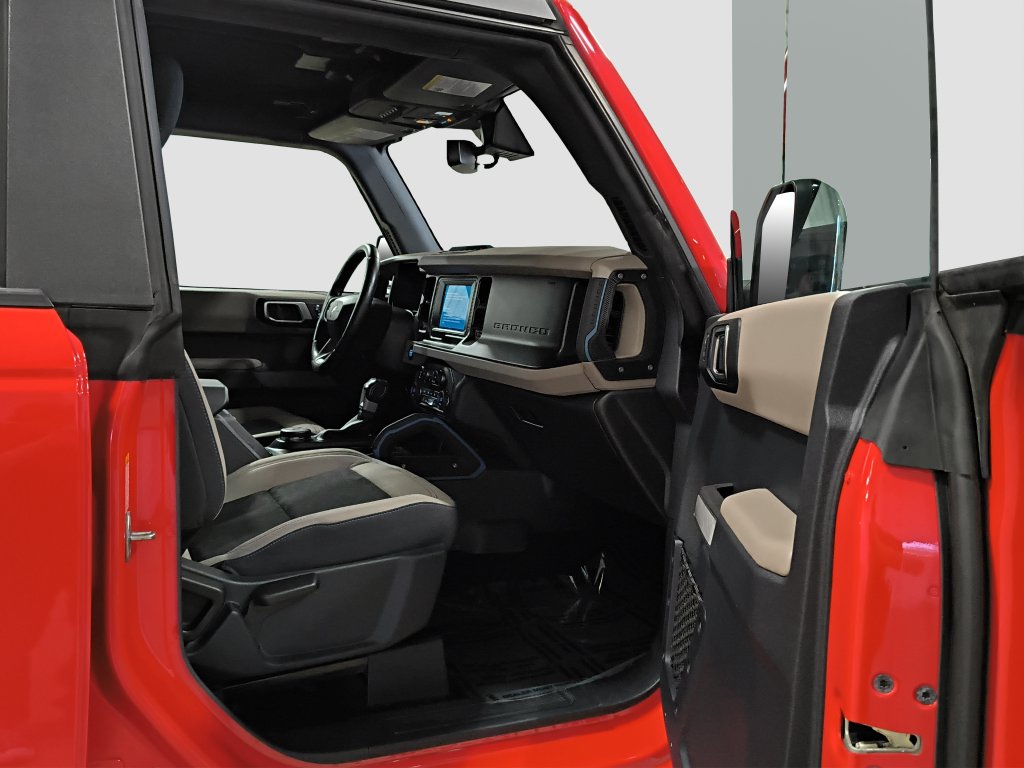 Photo 12 of this Ford Bronco