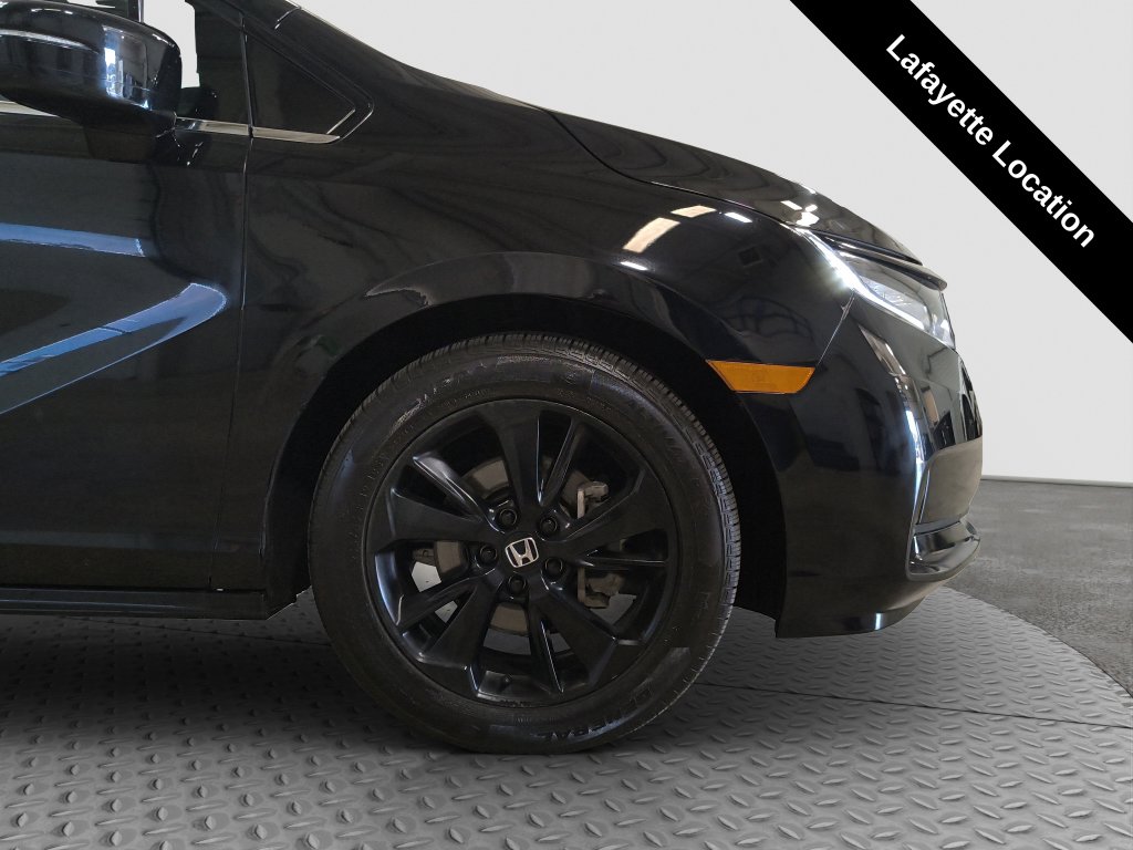 Photo 25 of this Honda Odyssey