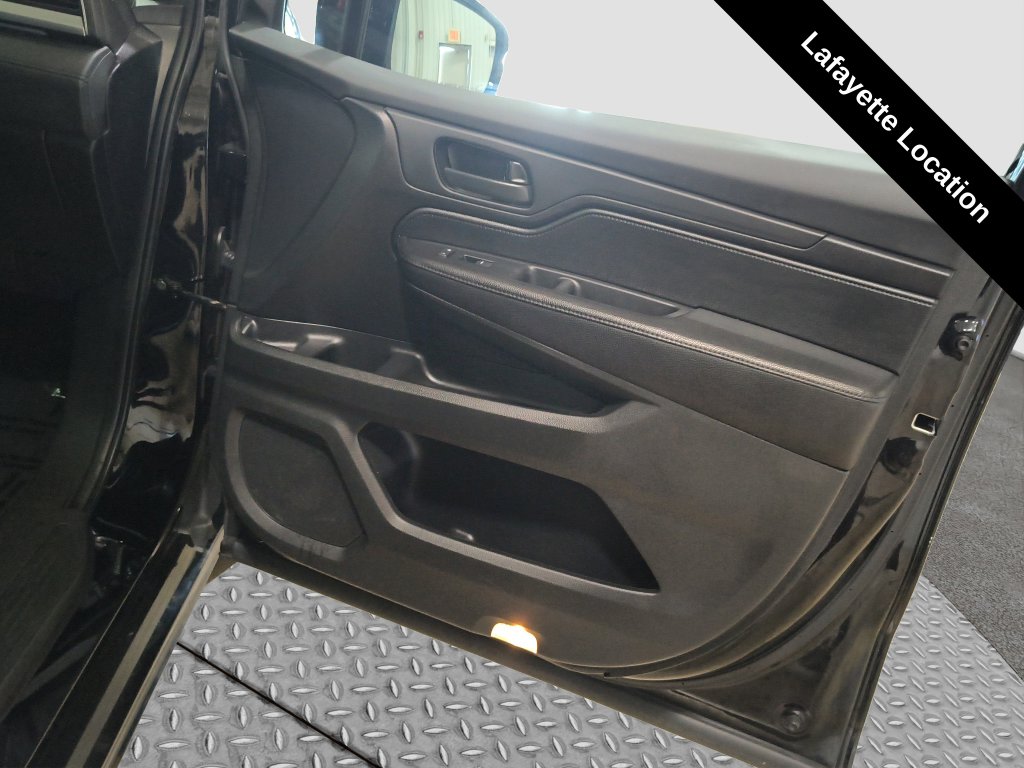 Photo 27 of this Honda Odyssey
