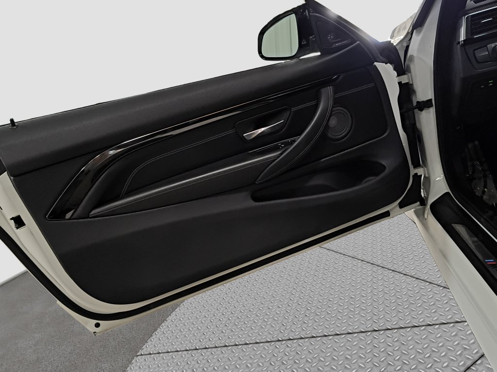 Photo 15 of this BMW M4