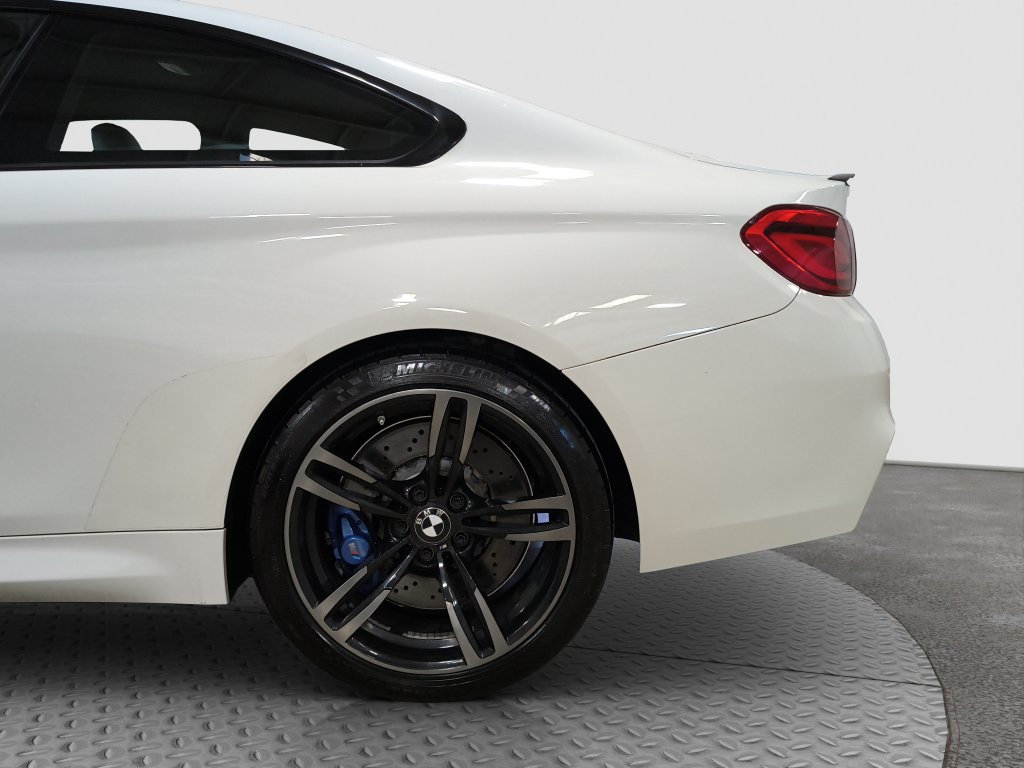 Photo 30 of this BMW M4
