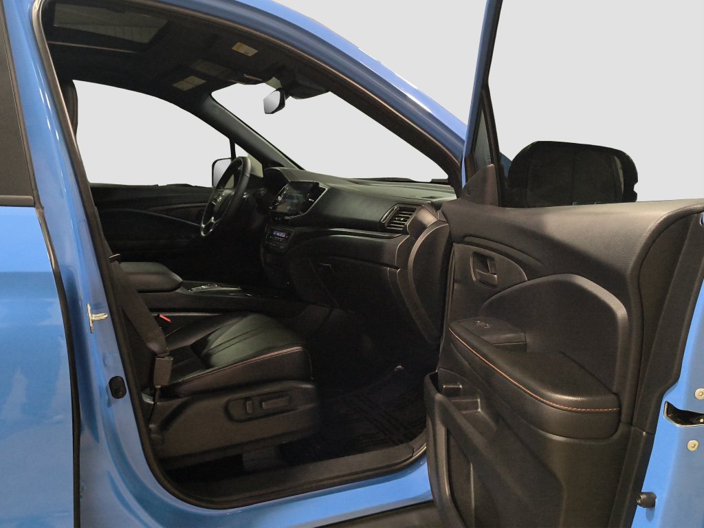 Photo 10 of this Honda Ridgeline