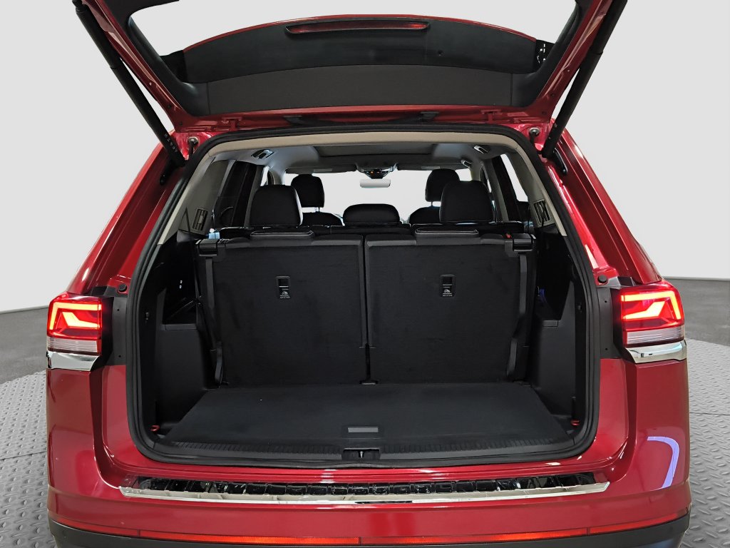 Photo 15 of this Volkswagen Atlas