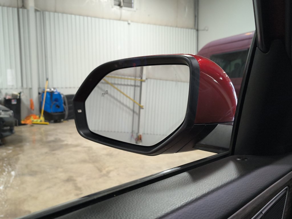 Photo 17 of this Volkswagen Atlas