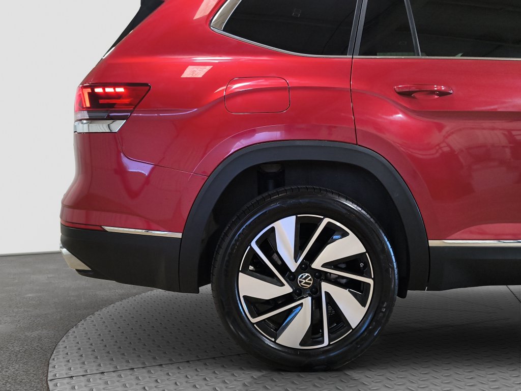 Photo 24 of this Volkswagen Atlas