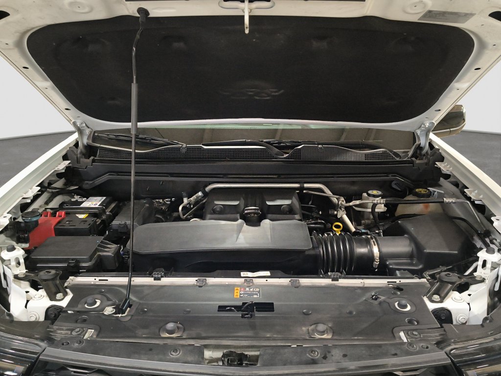 Photo 25 of this Chevrolet Colorado