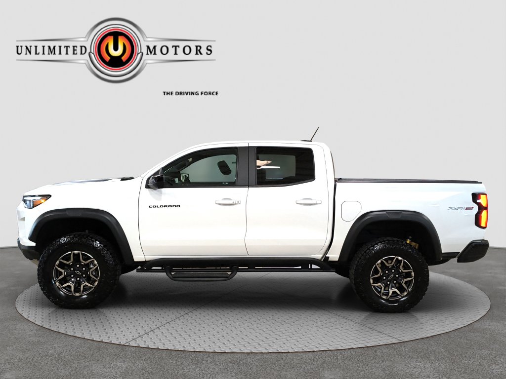 Photo 32 of this Chevrolet Colorado
