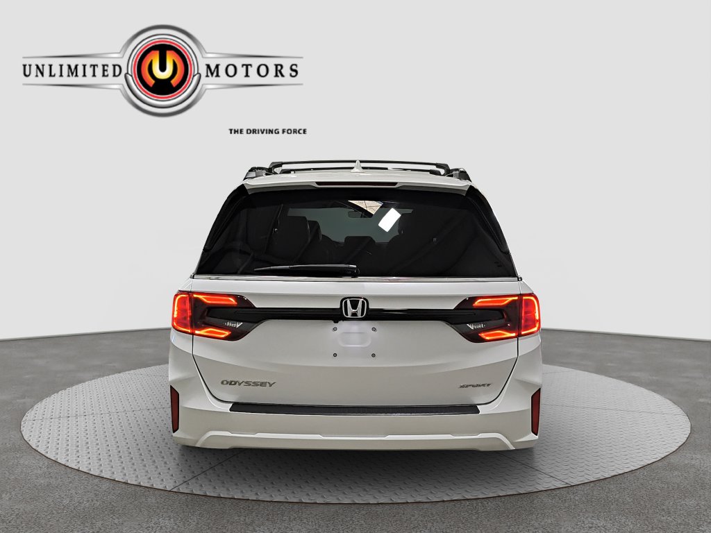 Photo 30 of this Honda Odyssey