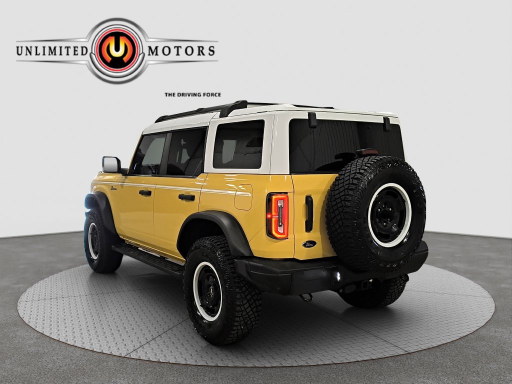 Photo 3 of this Ford Bronco