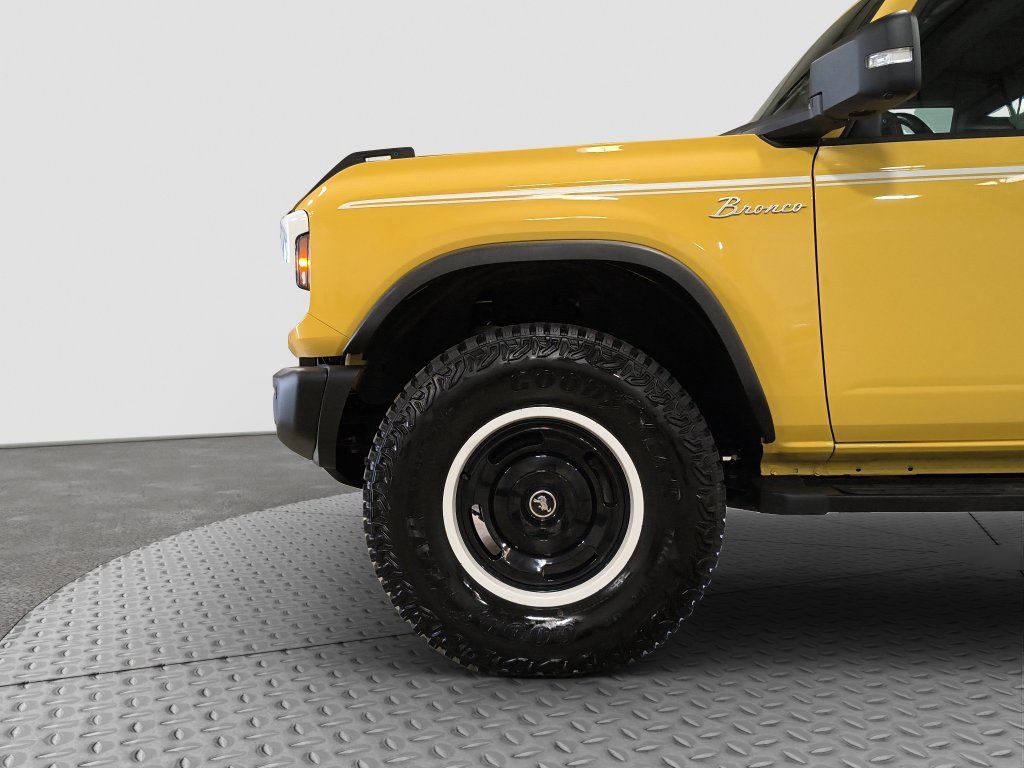 Photo 28 of this Ford Bronco