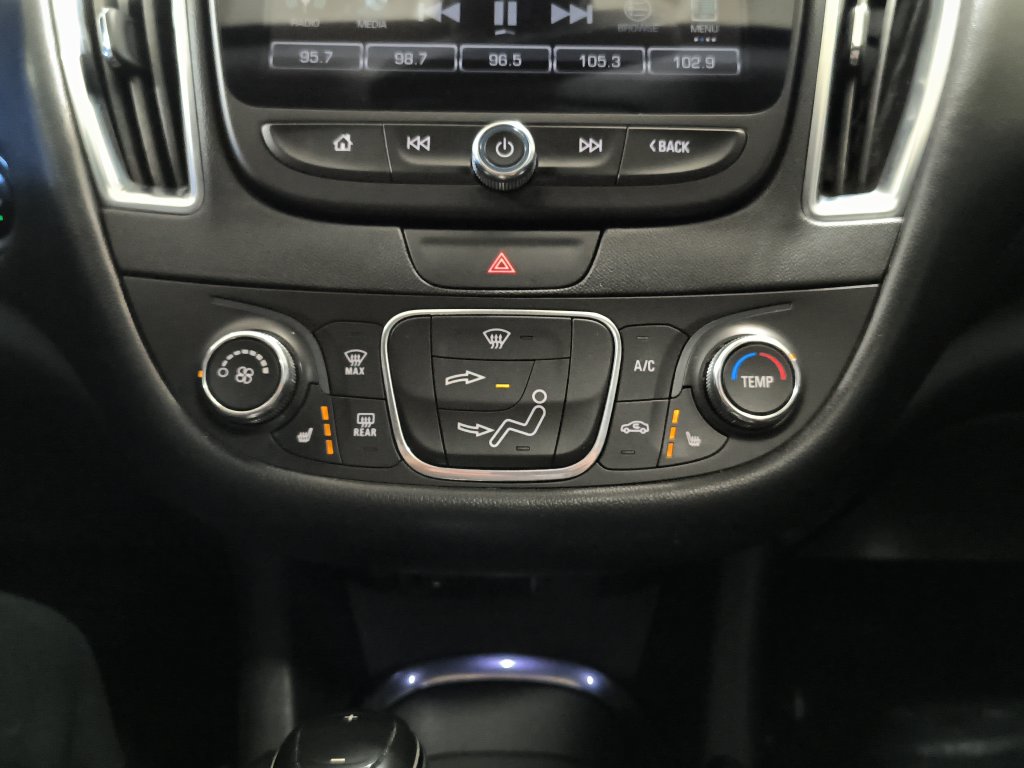 Photo 6 of this Chevrolet Malibu