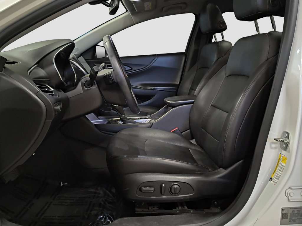 Photo 7 of this Chevrolet Malibu