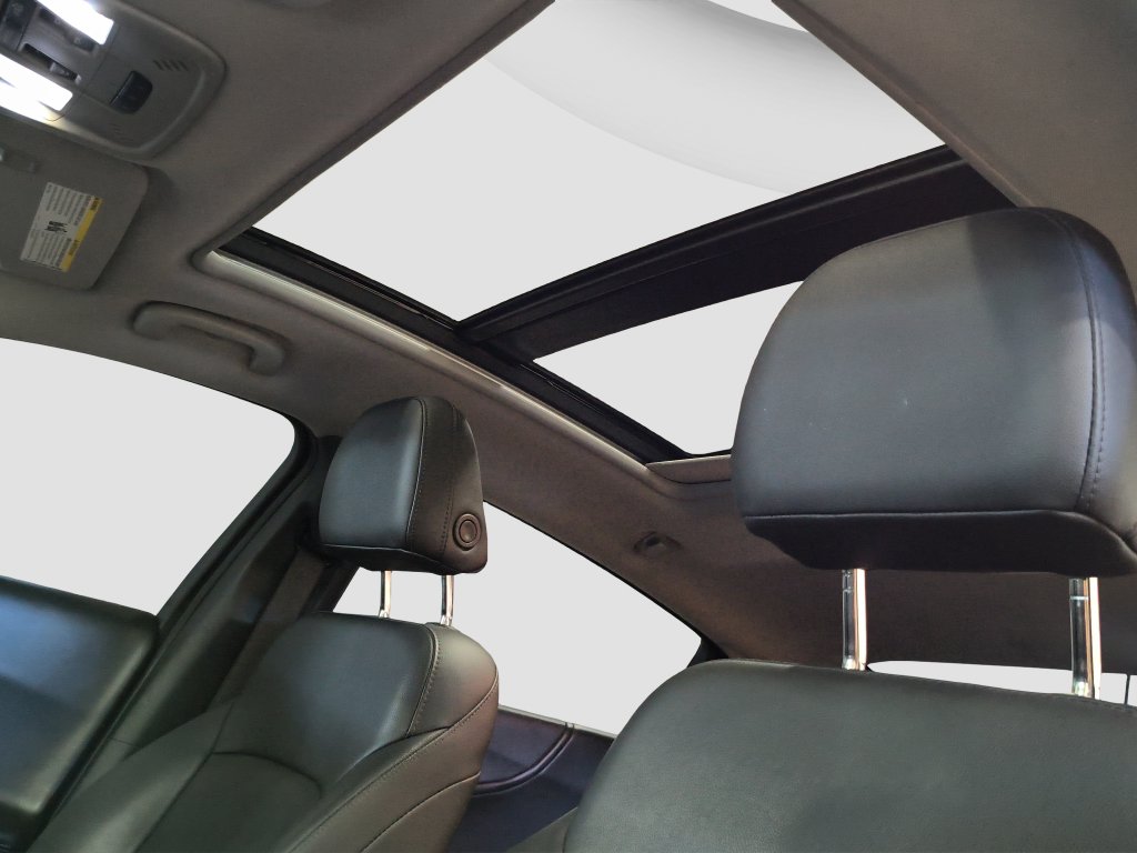 Photo 10 of this Chevrolet Malibu