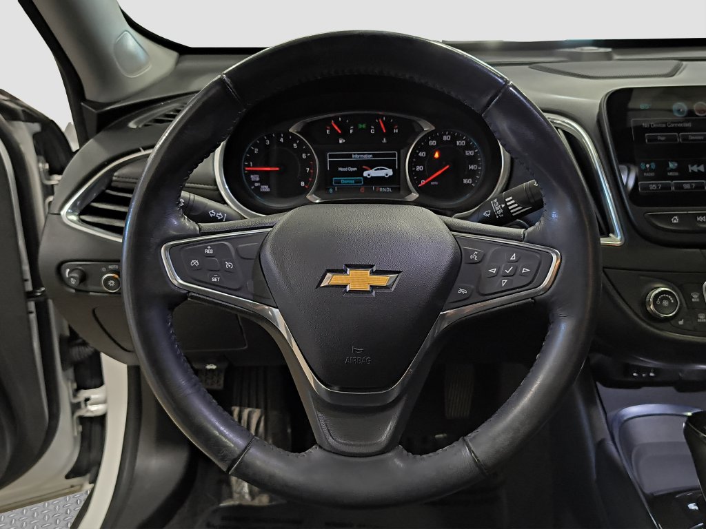 Photo 20 of this Chevrolet Malibu
