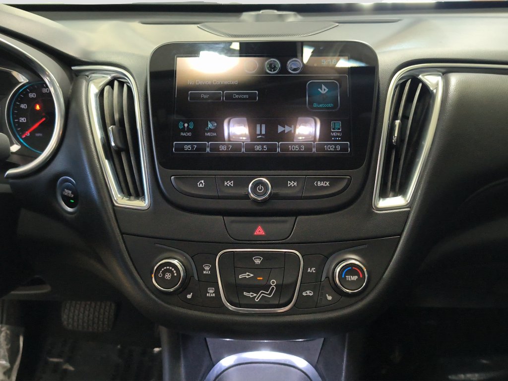Photo 22 of this Chevrolet Malibu