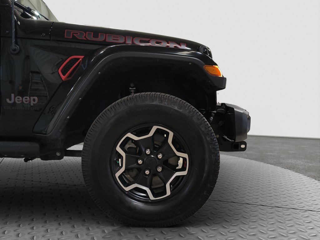 Photo 17 of this Jeep Gladiator