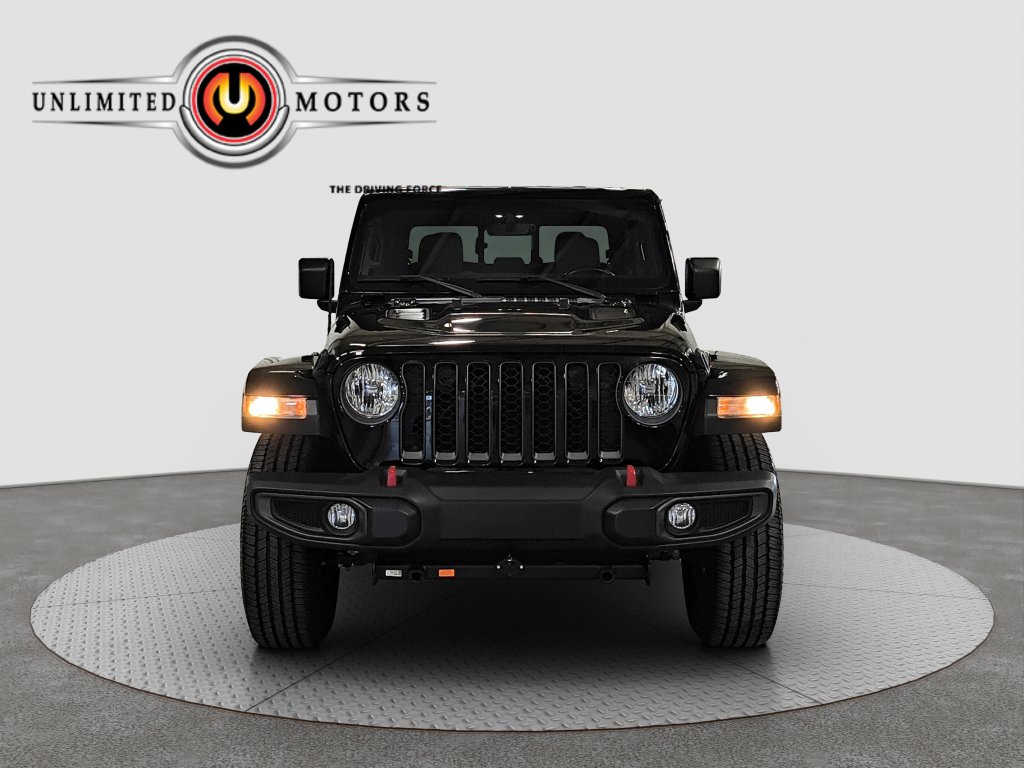Photo 27 of this Jeep Gladiator