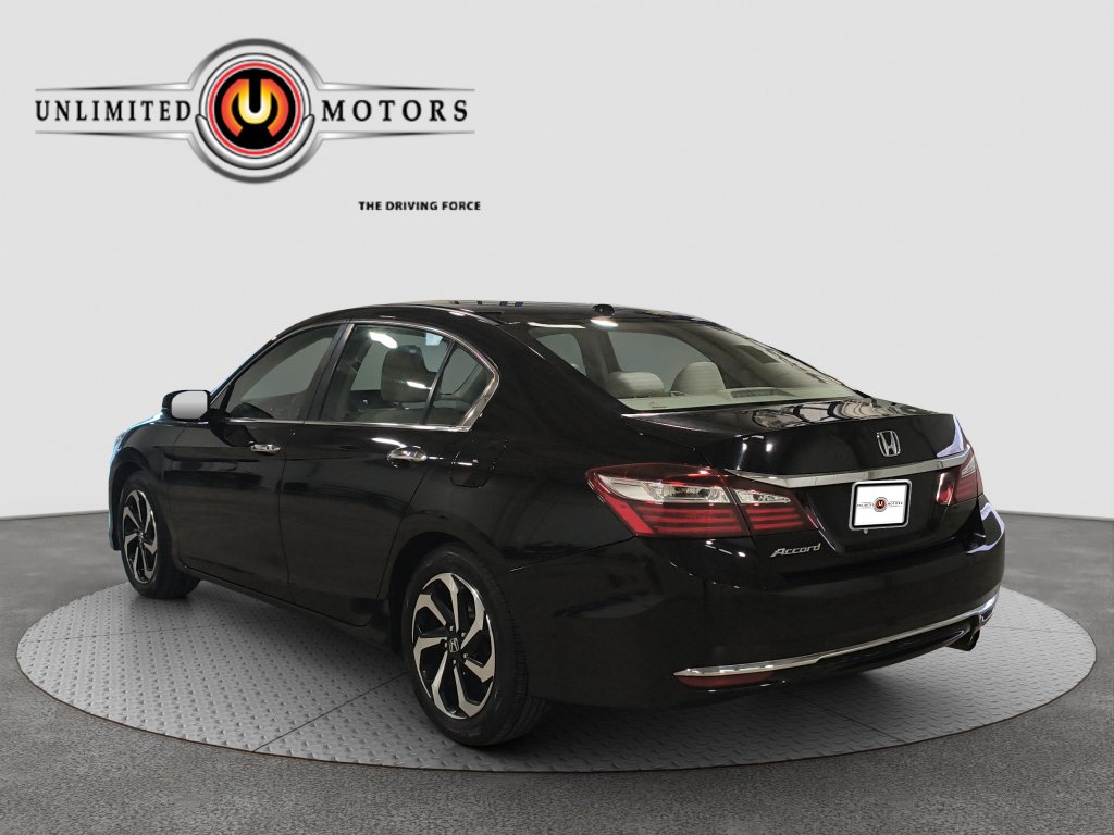 Photo 3 of this Honda Accord Sedan