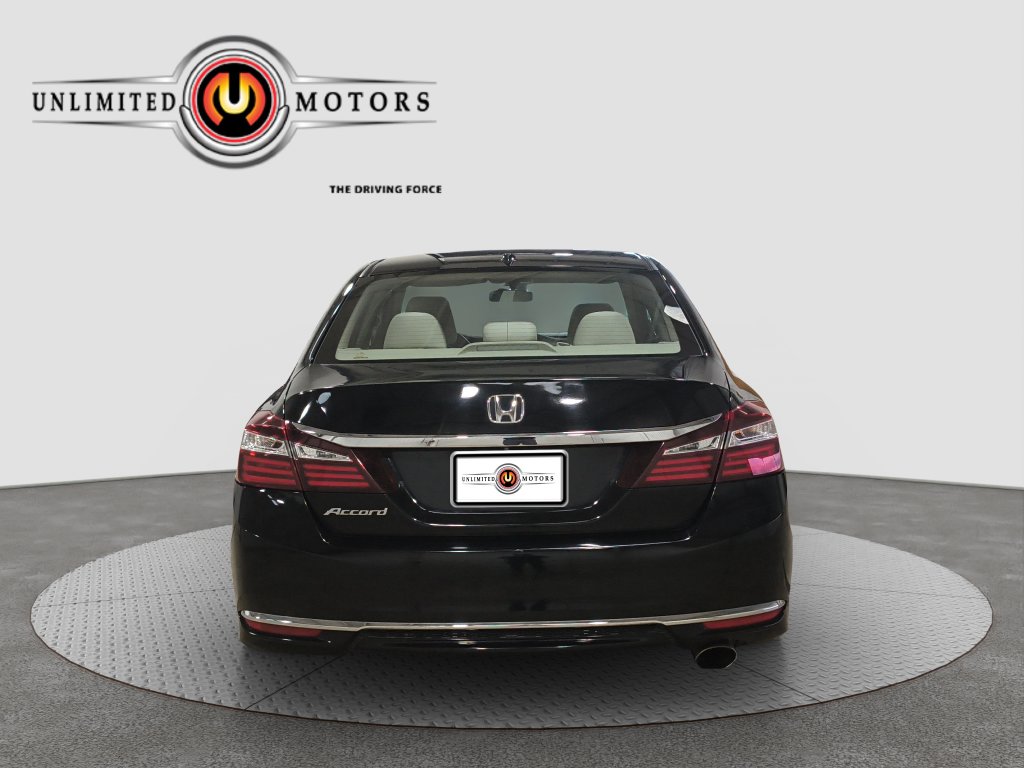 Photo 16 of this Honda Accord Sedan
