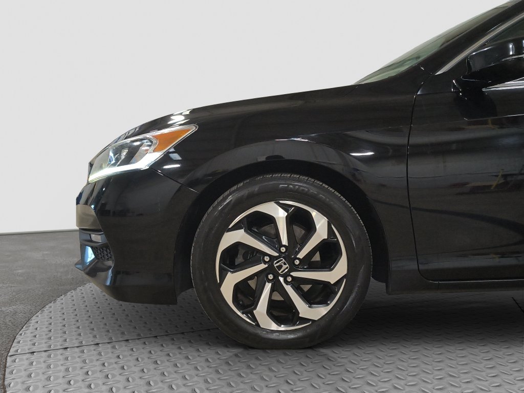Photo 29 of this Honda Accord Sedan