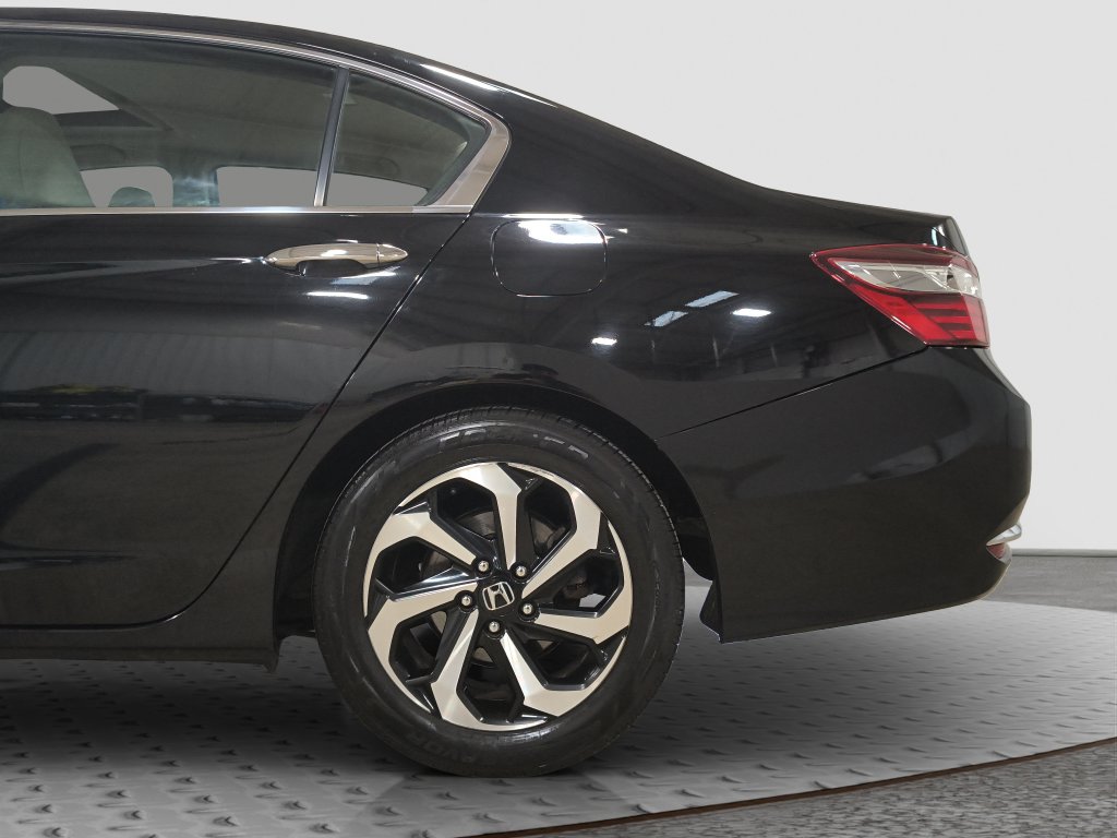 Photo 31 of this Honda Accord Sedan