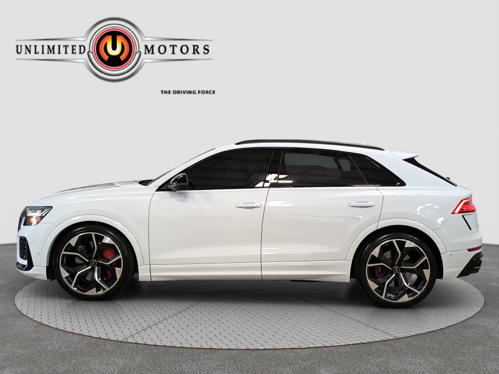 Photo 15 of this Audi RS Q8