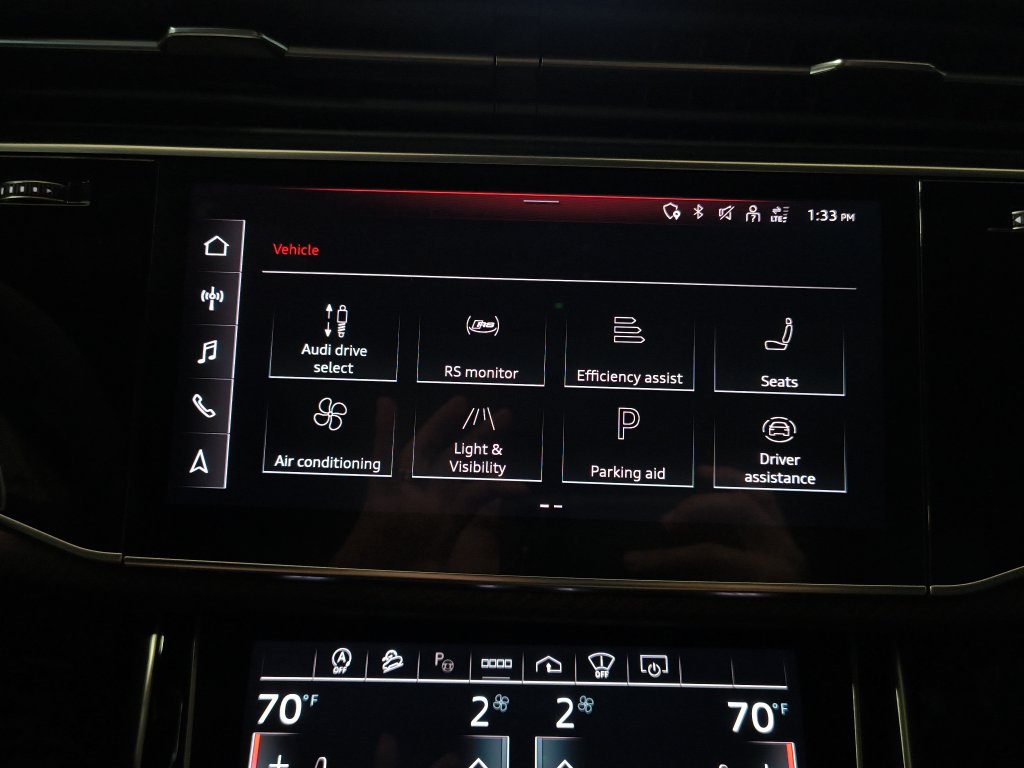 Photo 17 of this Audi RS Q8