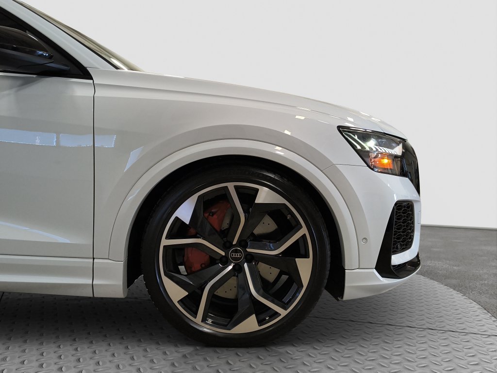Photo 23 of this Audi RS Q8