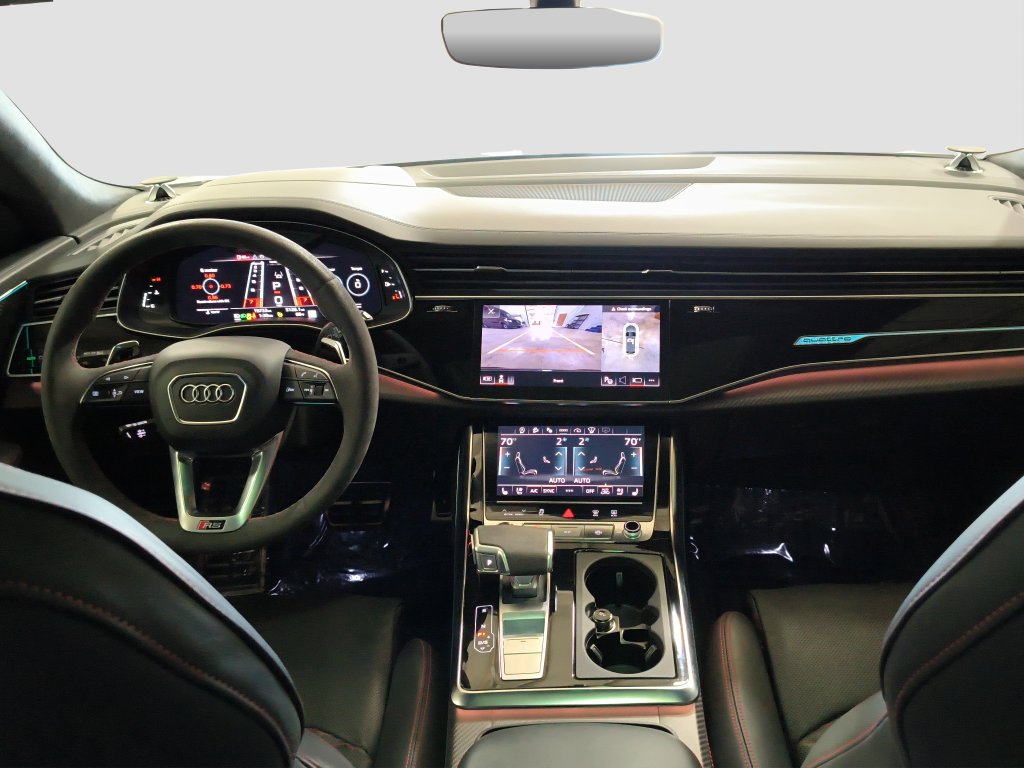 Photo 29 of this Audi RS Q8