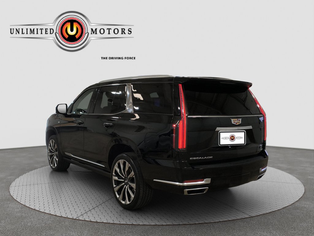 Photo 4 of this Cadillac Escalade