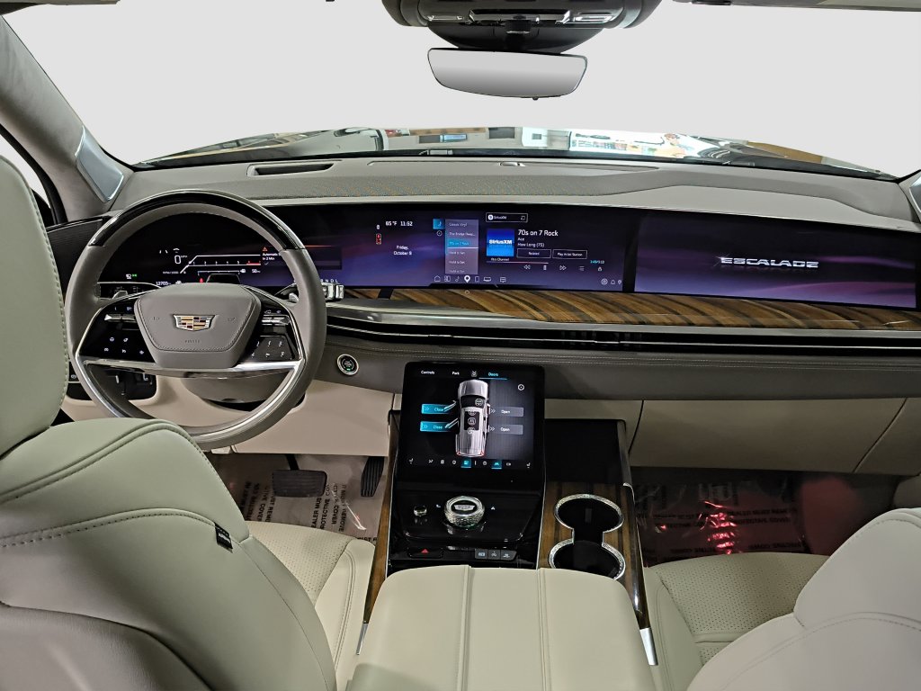 Photo 14 of this Cadillac Escalade