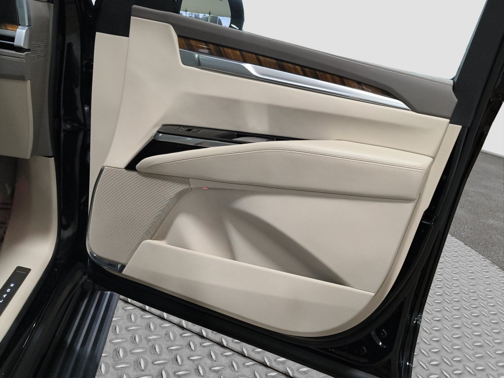 Photo 32 of this Cadillac Escalade