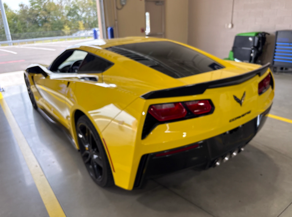 Photo 4 of this Chevrolet Corvette
