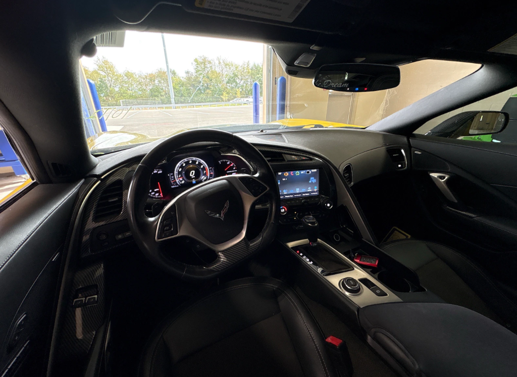 Photo 7 of this Chevrolet Corvette