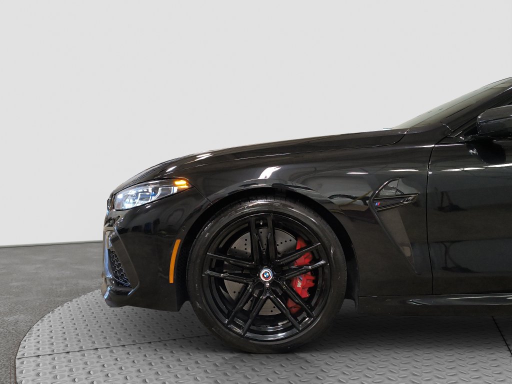 Photo 17 of this BMW M8