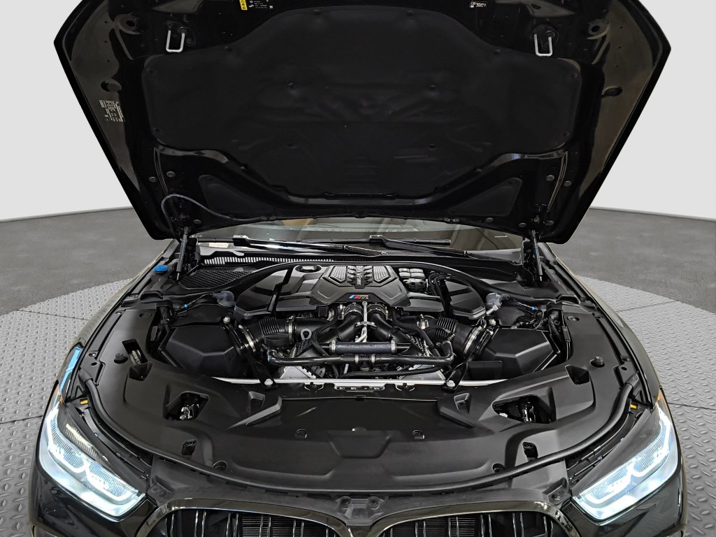 Photo 30 of this BMW M8