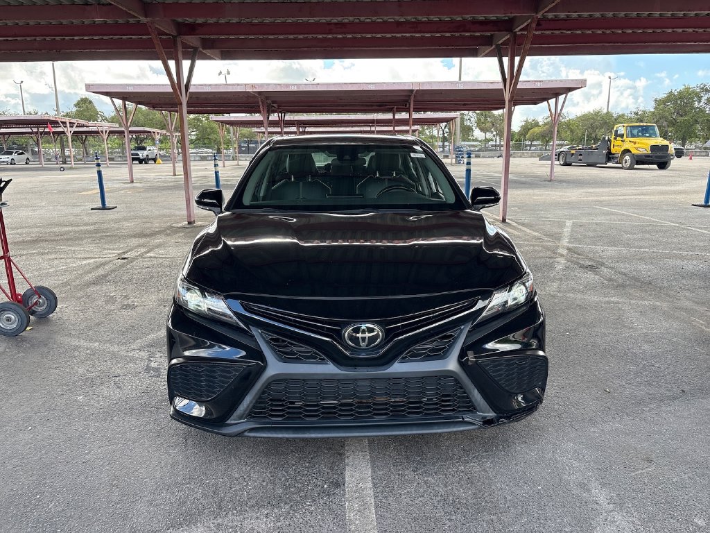 Photo 3 of this Toyota Camry
