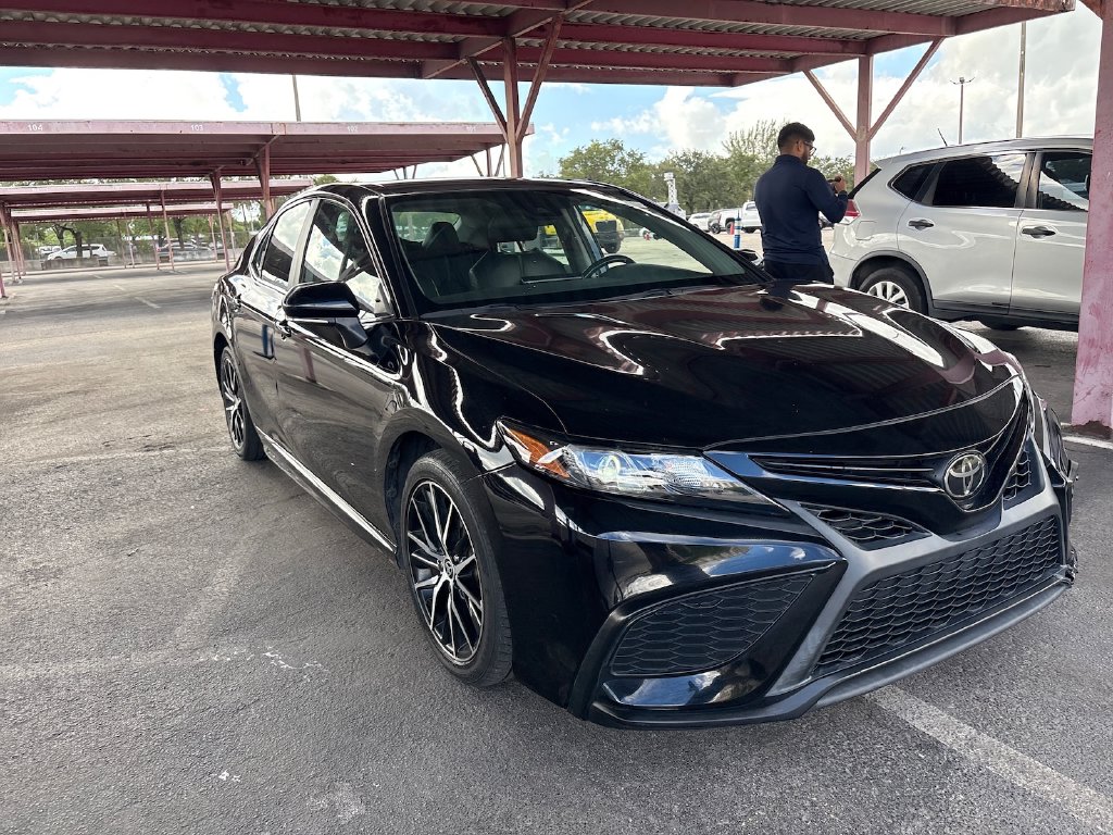 Photo 2 of this Toyota Camry