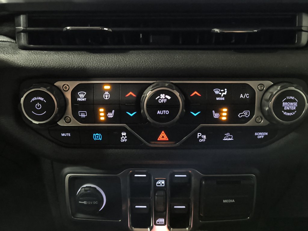 Photo 7 of this Jeep Wrangler 4xe