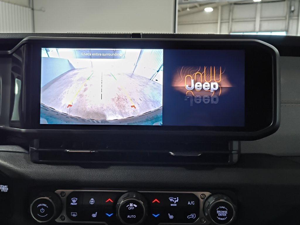 Photo 6 of this Jeep Wrangler 4xe