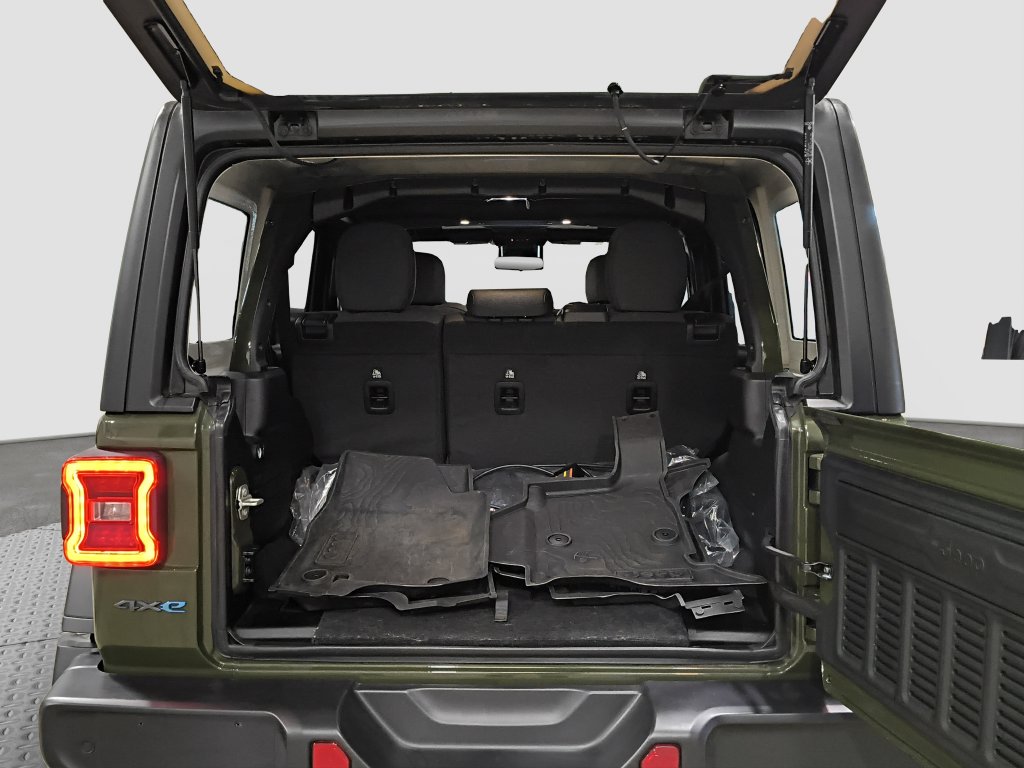 Photo 13 of this Jeep Wrangler 4xe
