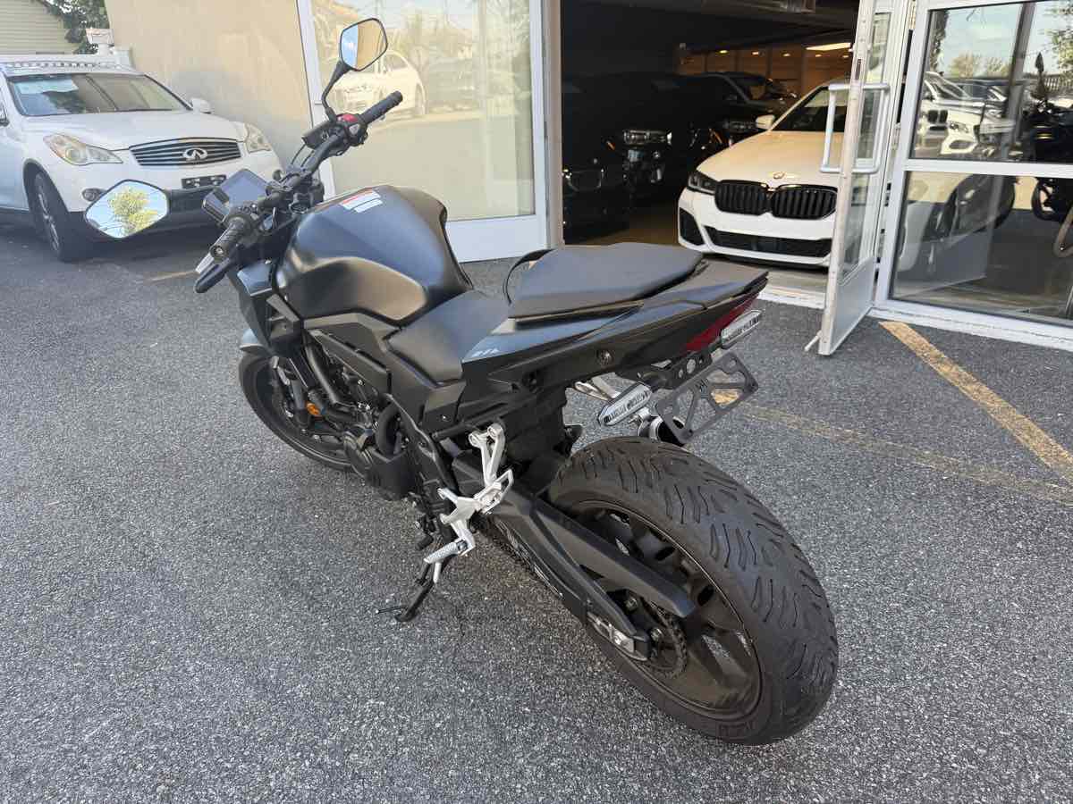 Photo 4 of this Honda CB500F